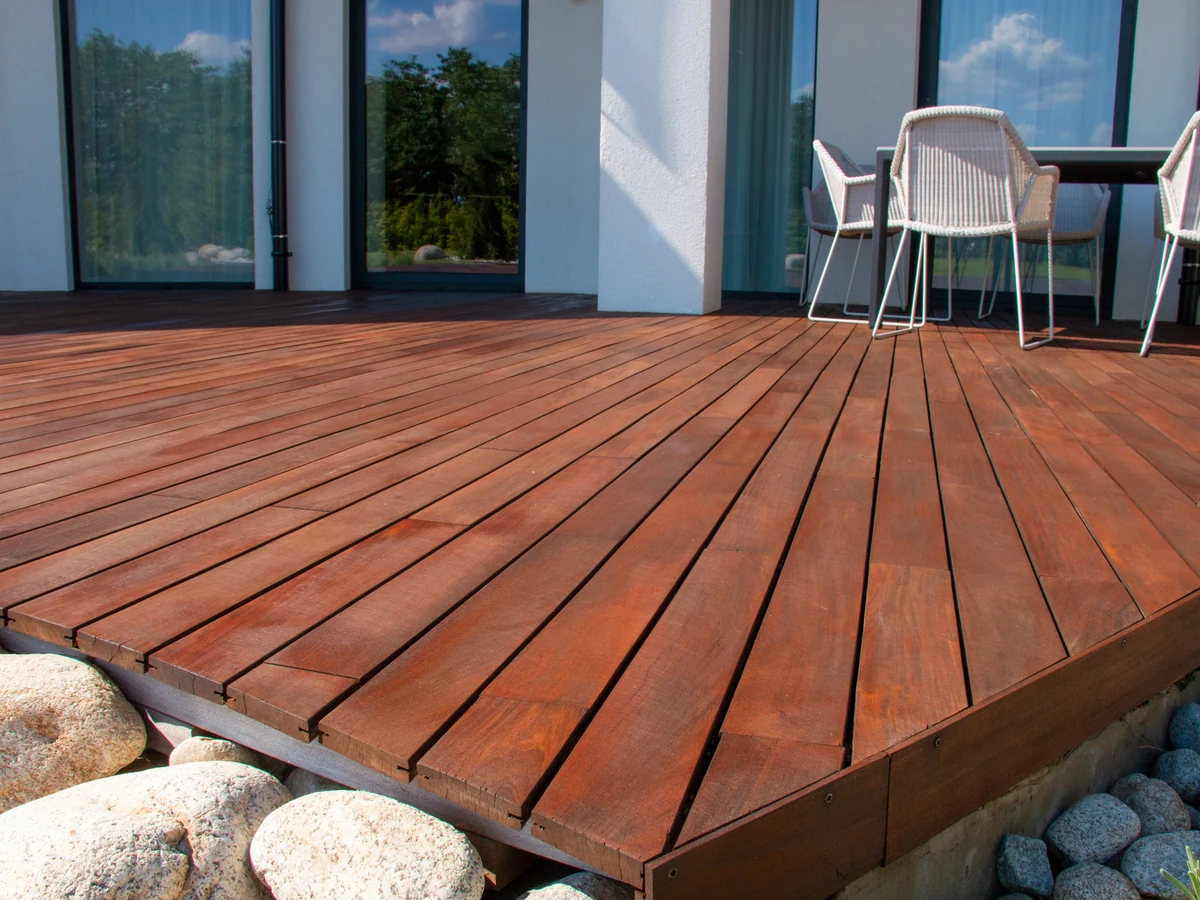 deck-painting-stained-wooden-deck-exeter-decorators Stained wooden deck by Exeter Decorators